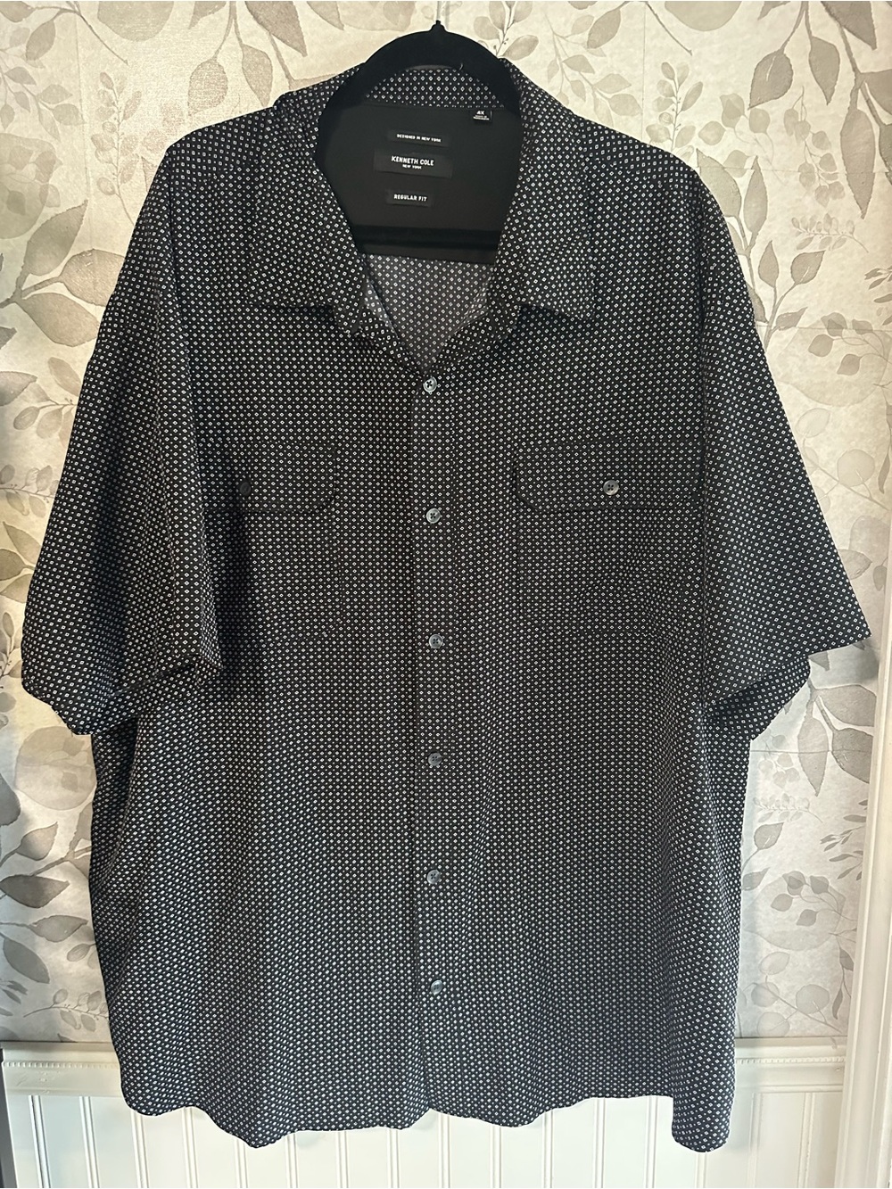 Kenneth Cole Black Short-Sleeve Button-Down Shirt with White Microdot Pattern